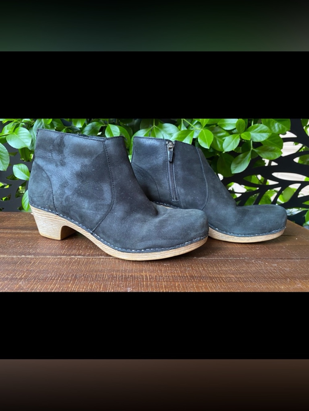 Women's Dansko Maria Boot Clogs Black Grey Suede with Side Zip